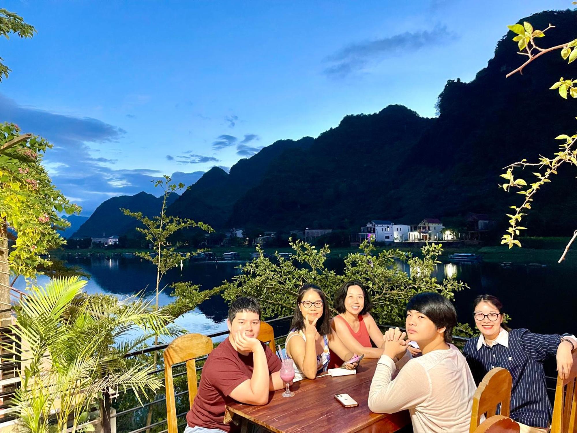 Phong Nha Coco Riverside Екстериор снимка